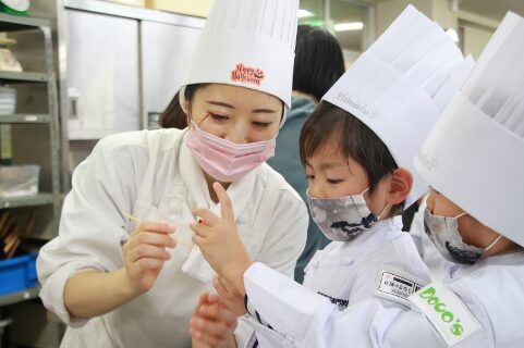 食の学校「おばけのケーキ屋さん」開催しました！